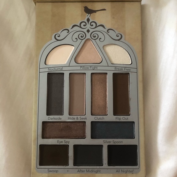 Pretty Vulgar Nightingale Eyeshadow Palette - Picture 1 of 3